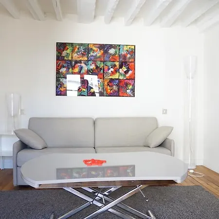 Apartment Rue Bonaparte - 6 Paris
