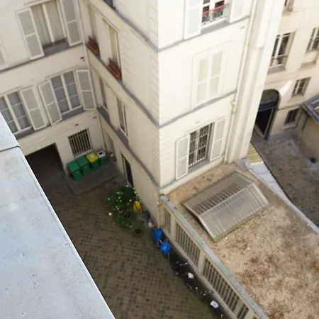 Rue Bonaparte - 6 Apartment